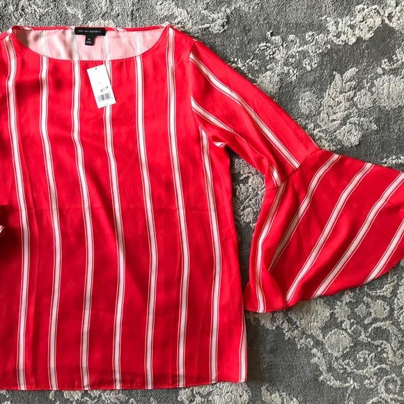 Banana Republic Tops - Banana Republic  • sz M